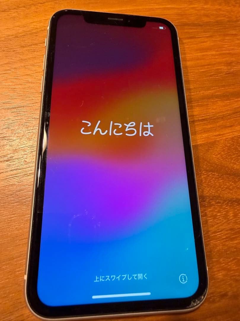 iPhone XR 64GB ホワイト バッテリー81% - メルカリ