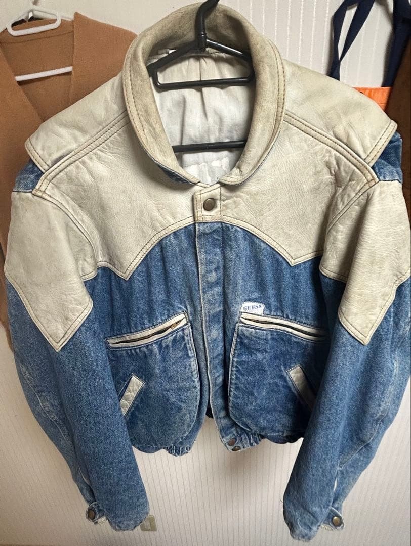 GUESS ヴィンテージ デニム×レザー 切替 ジャケット 短丈 ブルゾン 希少 guess ゲス 80s レザー切替 デニムジャケット Lサイズ - メルカリ