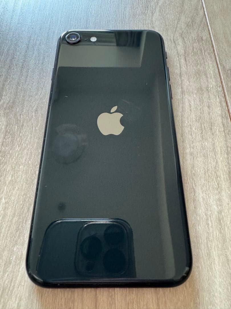 Apple iPhone SE (第2世代) ブラック 64GB Amazon | 【整備済み品】 Apple iPhone SE(第2世代) 64GB ブラック SIM