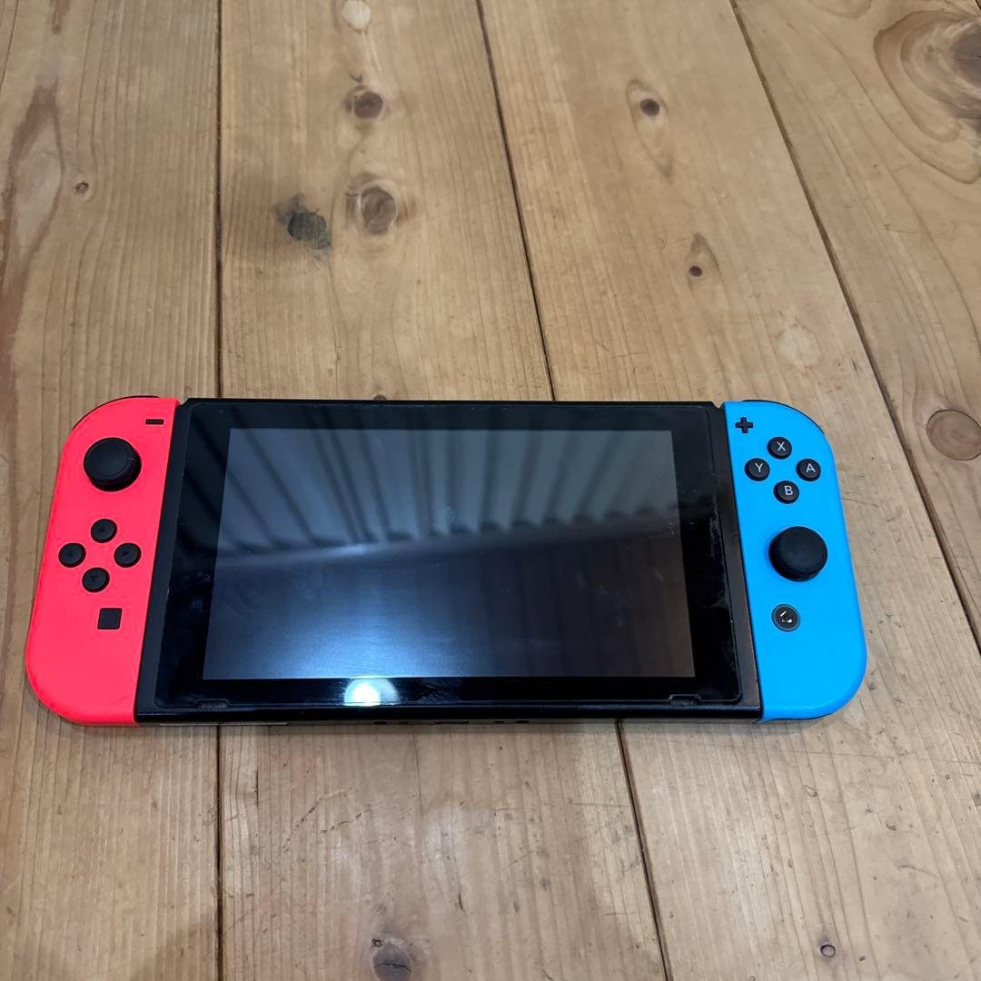 Nintendo Switch 本体 赤と青のJoy-Con Switch】 Joy-Con(L) ネオンレッド/(R) ネオンブルー ※本体に1セット同