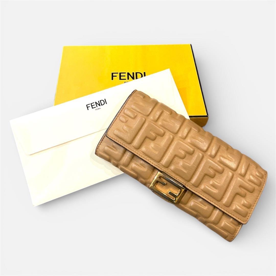 FENDI ベージュ レザー 長財布 FFロゴ FENDI（フェンディ） 財布 長財布 二つ折り 小銭入れあり メンズ